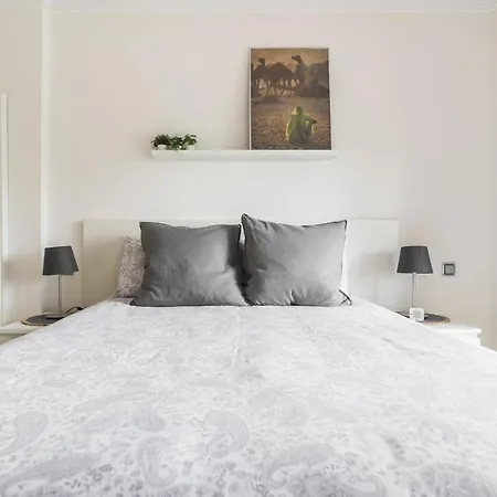 Home2book Stylish&comfy Rambla, Terrace Апартаменты *
